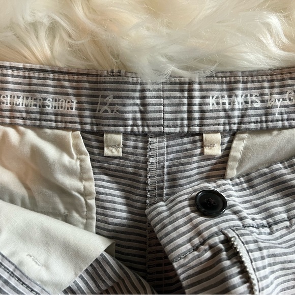 GAP Khaki Shorts Size 12 - Picture 3 of 3